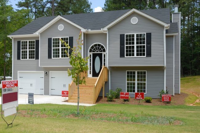 Are You Looking for a Bigfoot or a Home Are You Looking for a Bigfoot or a Home